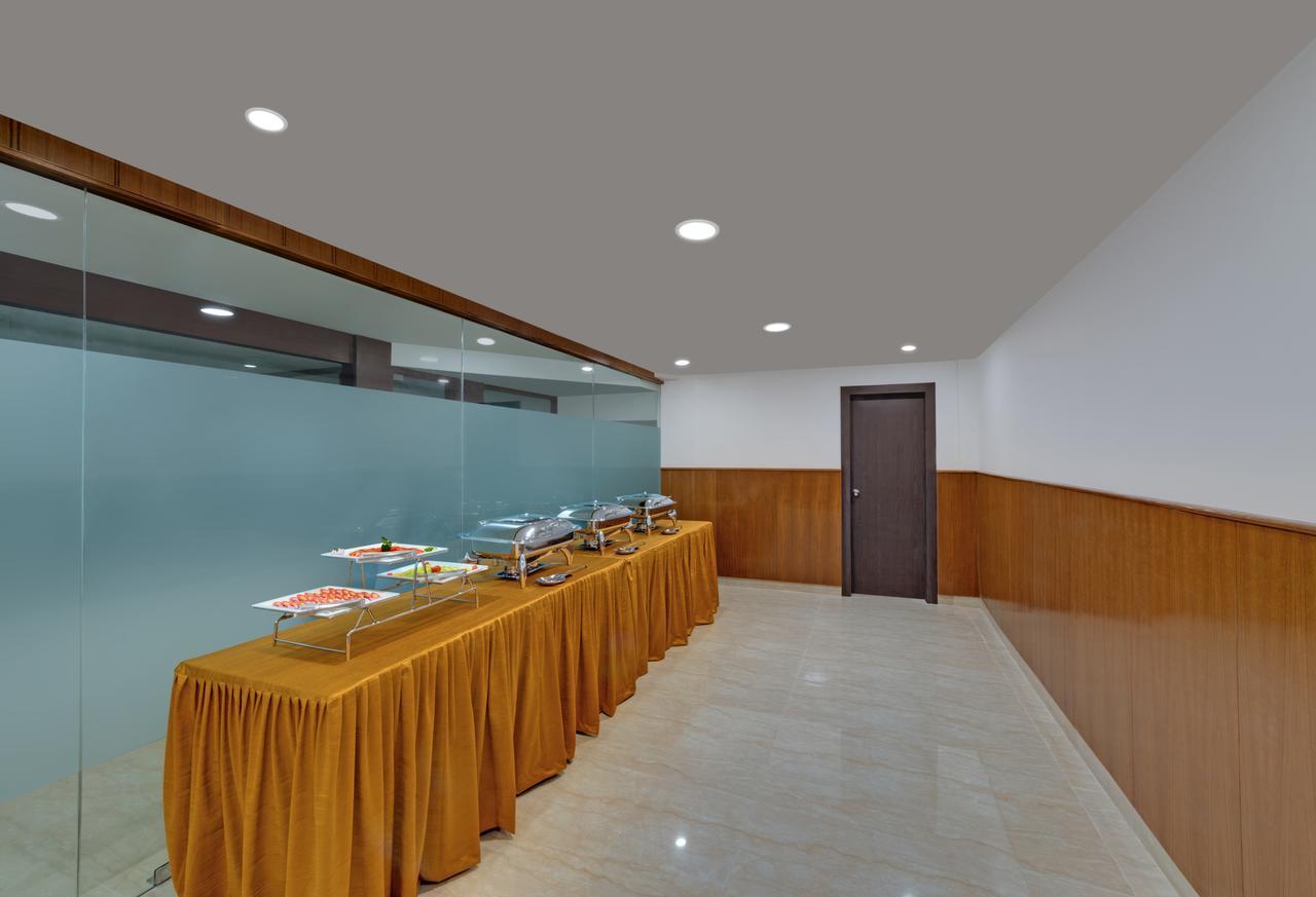Avins Beacon Hotel - Udaipur Esterno foto